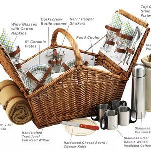Huntsman English-Style Willow Picnic Basket with Service for 4